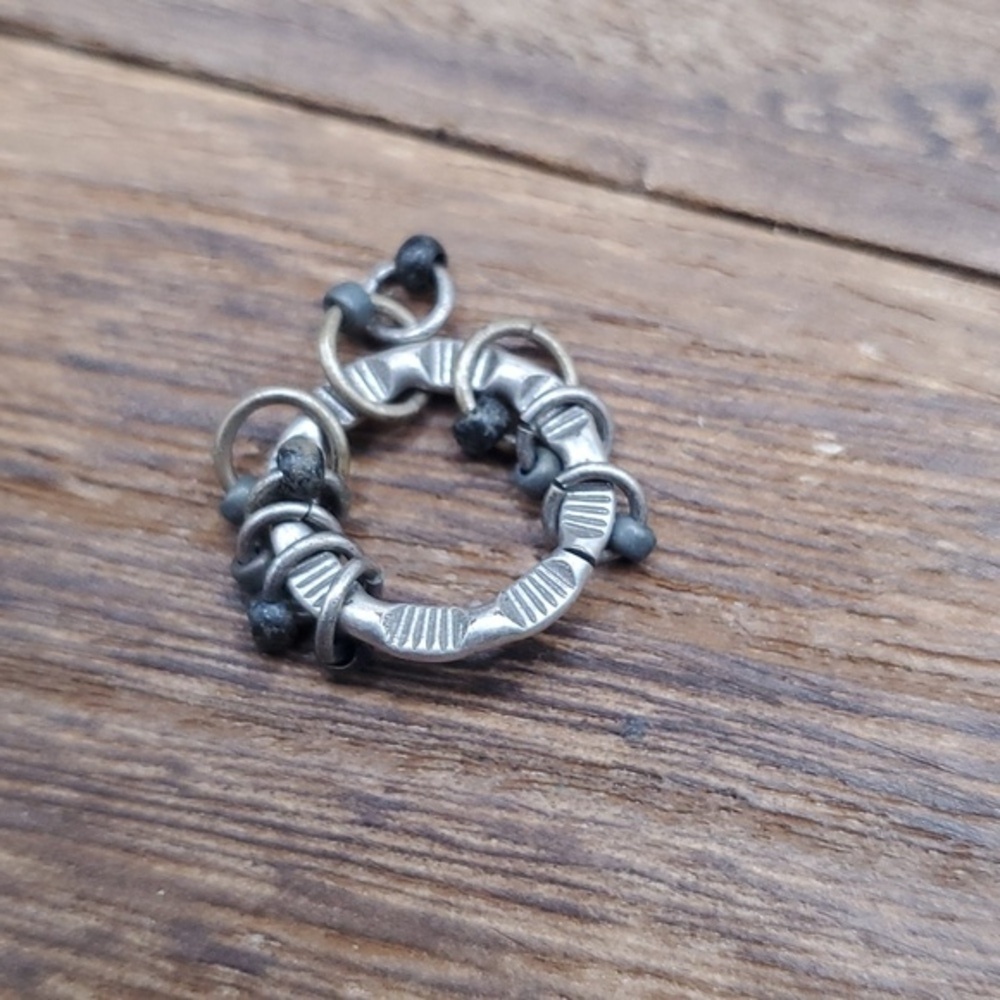 Sterling wreath tribal pendantā - Picture 1 of 2